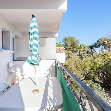 Charming Flat In With Balcony