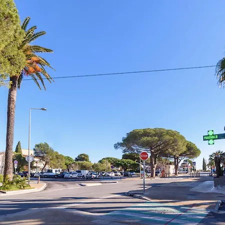 Charming Flat In With Balcony * Hyères