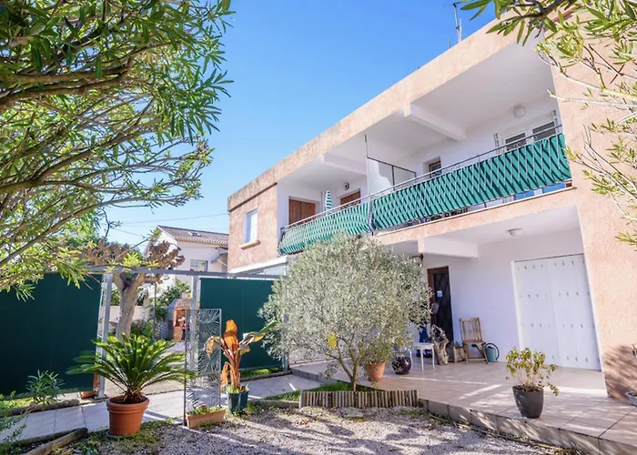 Charming Flat In With Balcony Lejlighed